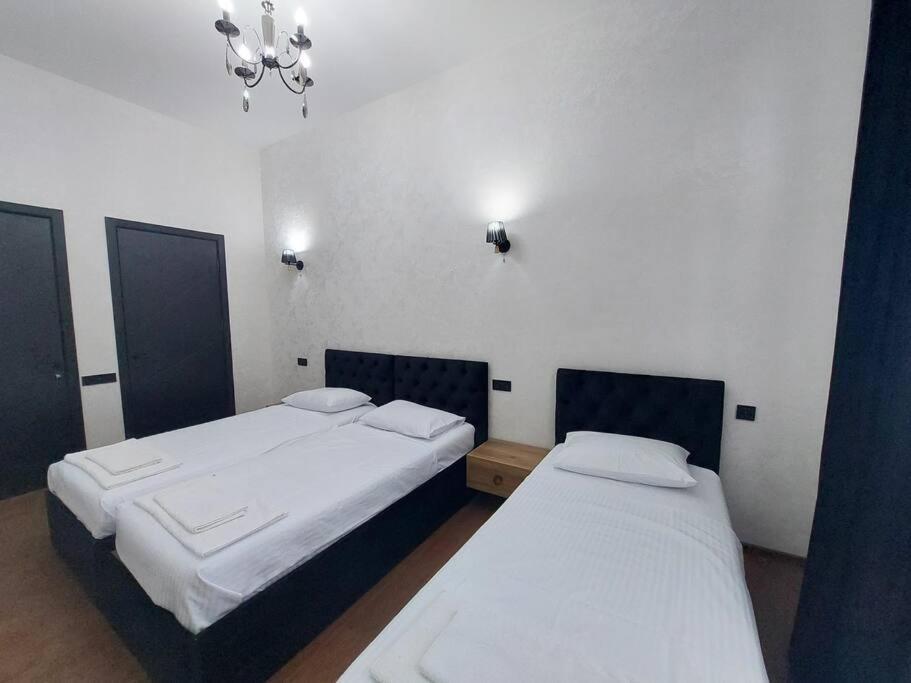 Soma Apartment Kutaisi Exterior photo